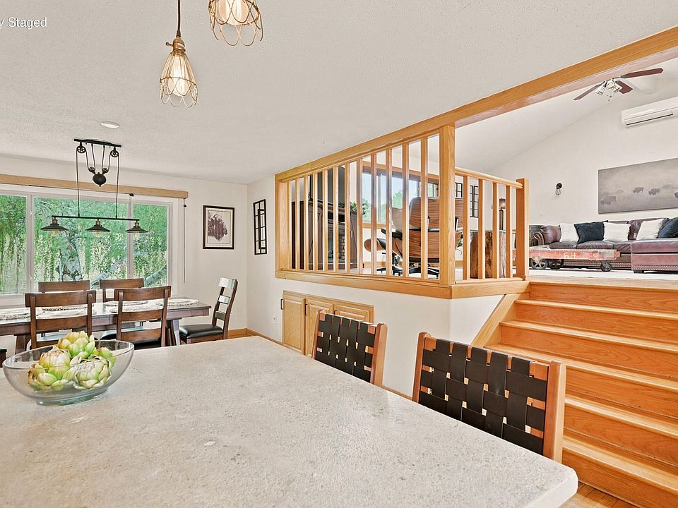 1st image of 705 Circle Dr