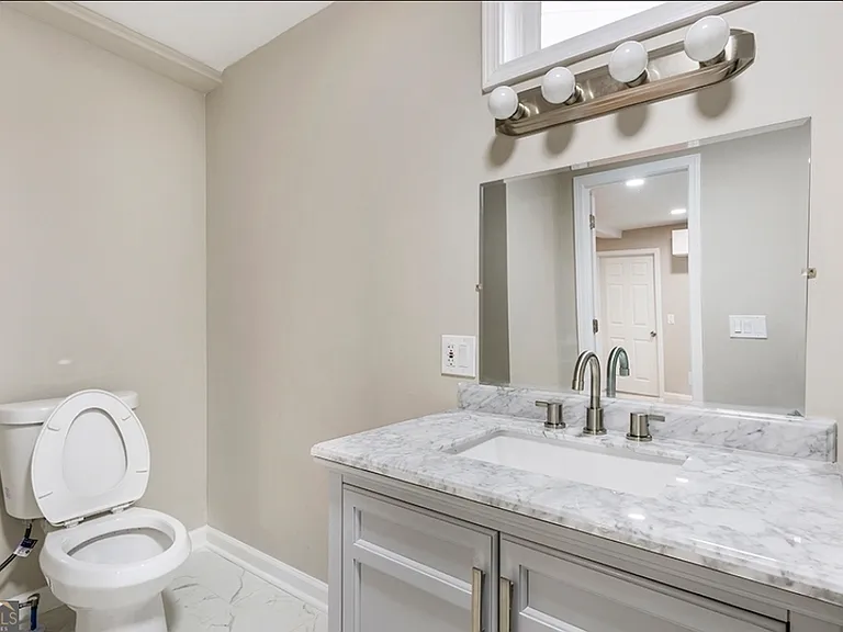 2502 Park Dr — Photo 8