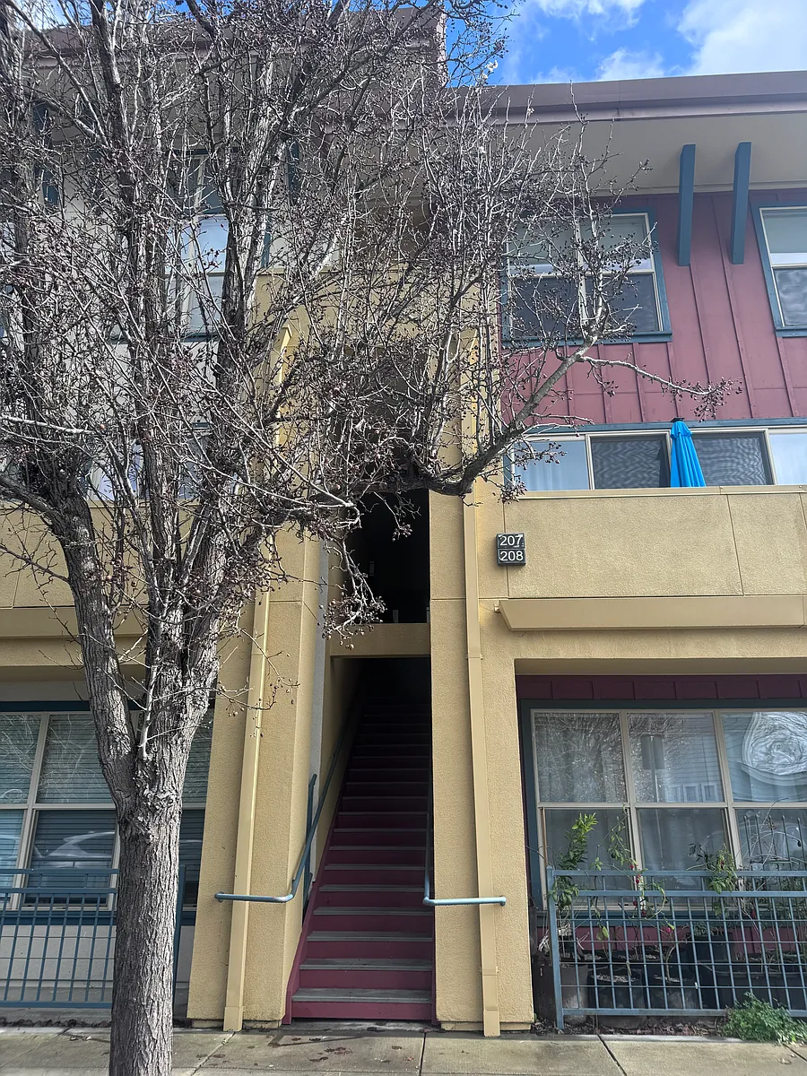 Photo 2 of 17 - 1040 Campoy St #208 - Santa Rosa, CA Building Photo - 1040 Campoy St #208