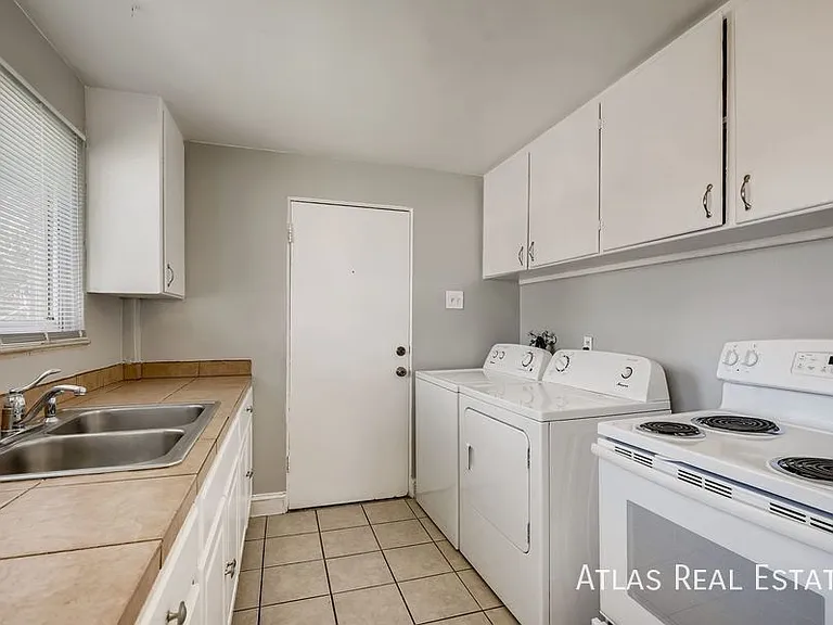 1395 Lansing St — Photo 5