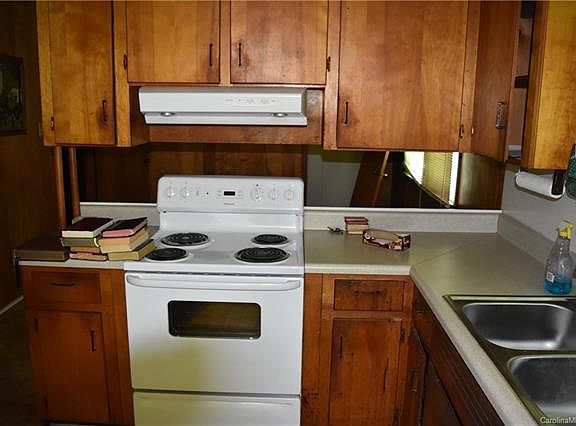 5th image of 1619 Lynnwood Dr
