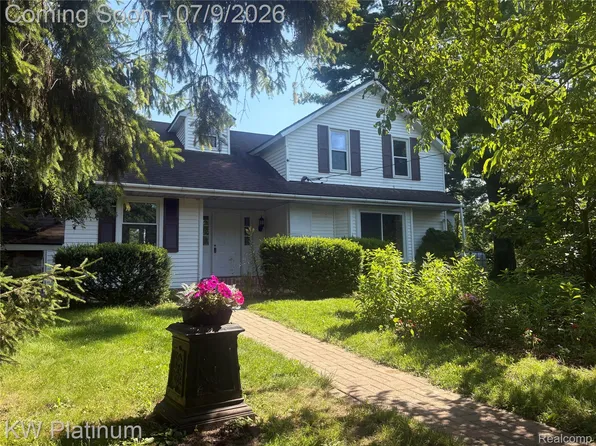 7280 North Rd, Burtchville, MI 48059