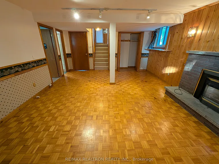 180 Church St S — Photo 16
