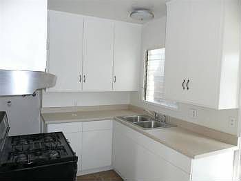 2nd image of 7874 Vicksburg Ave