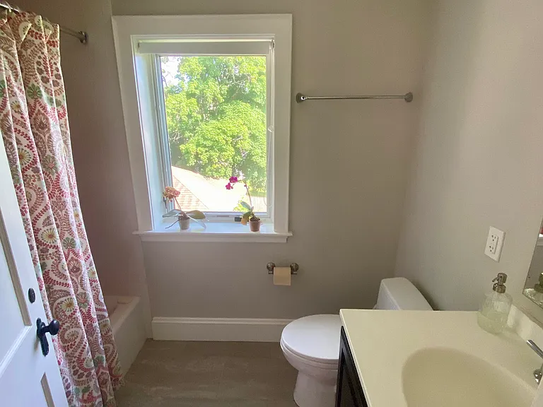 134 Claflin St — Photo 12