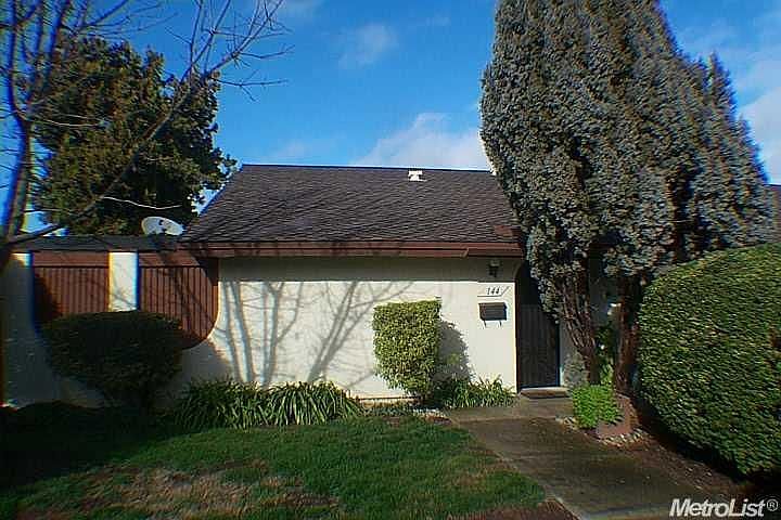 1st image of 144 Touchstone Pl