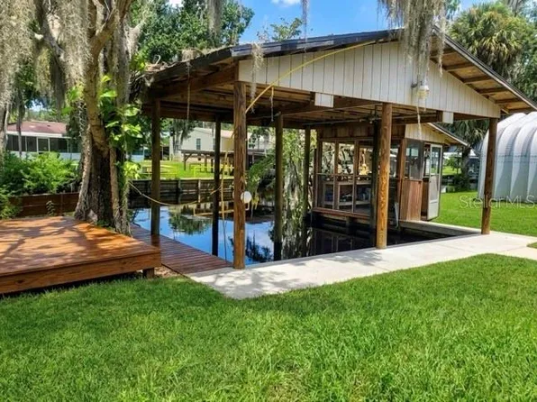 205 Palm Dr, Georgetown, FL 32139