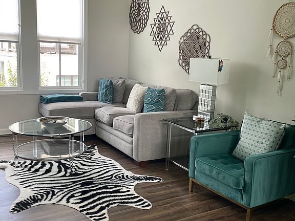 Another Living Rm view.