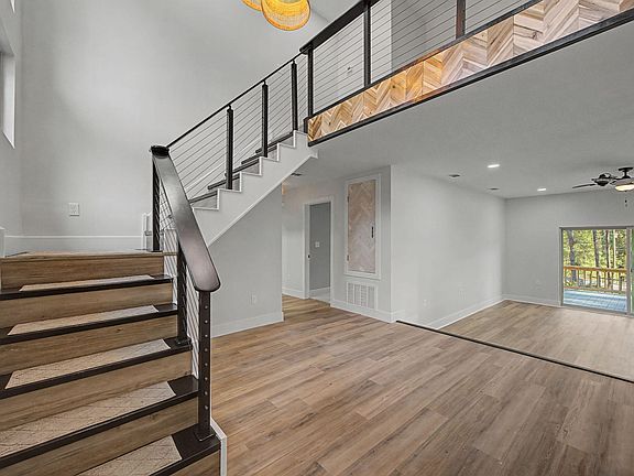 5th image of 2787 Lake Silver Rd