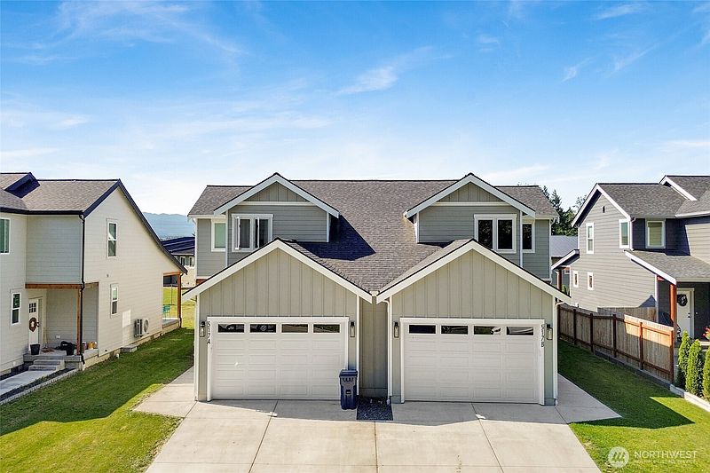 2nd image of 517 Colton Lane