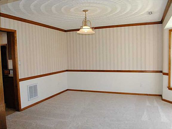 5th image of 4204 Woodport Cir
