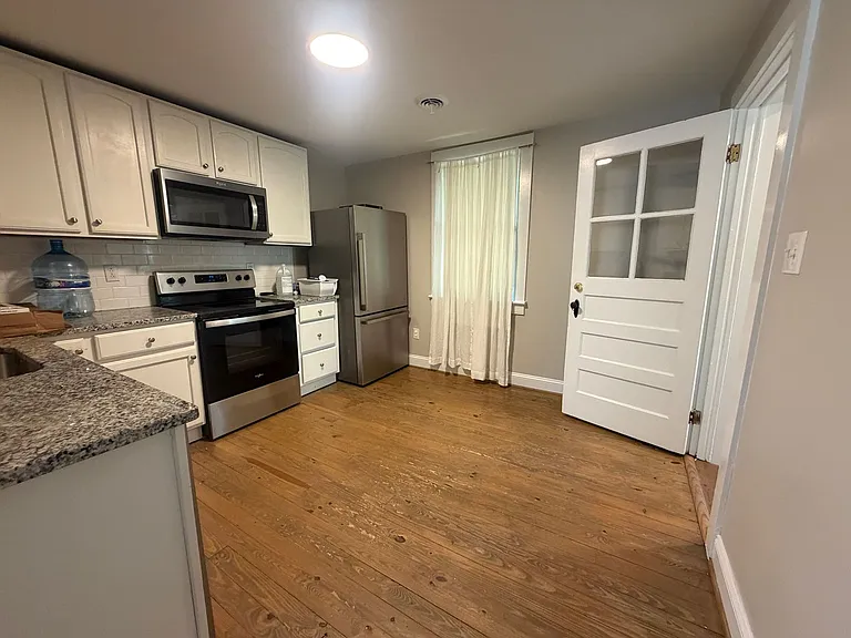 718 Confederate Ave — Photo 12
