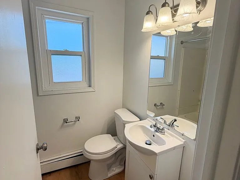 291-293 E Welby Ave #295 — Photo 8