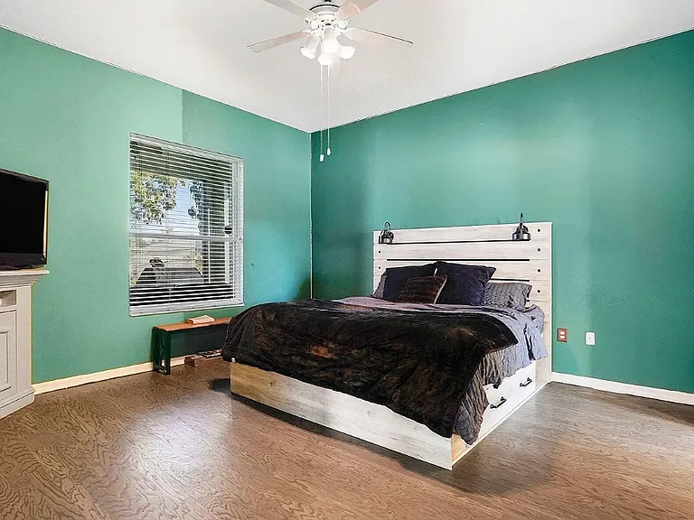 755 Raleigh Rd SE — Photo 5