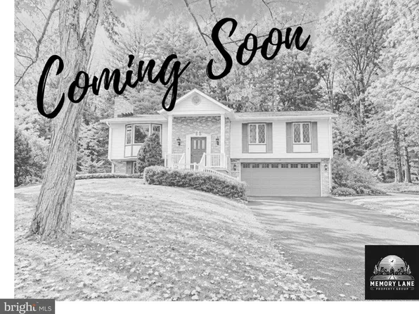 14 Parkview Ter, Westminster, MD 21157