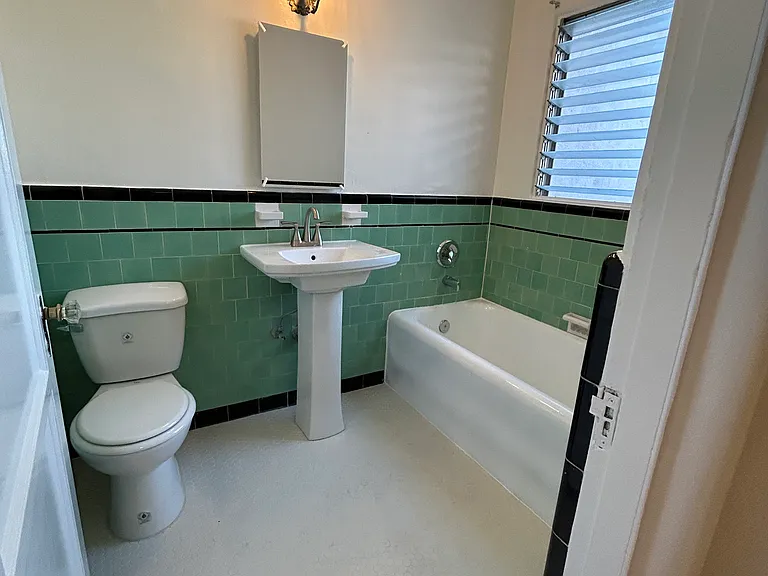 2411 W Silver Lake Dr #1/2 — Photo 10