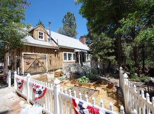 706 Apple Ave, Wrightwood, CA 92397