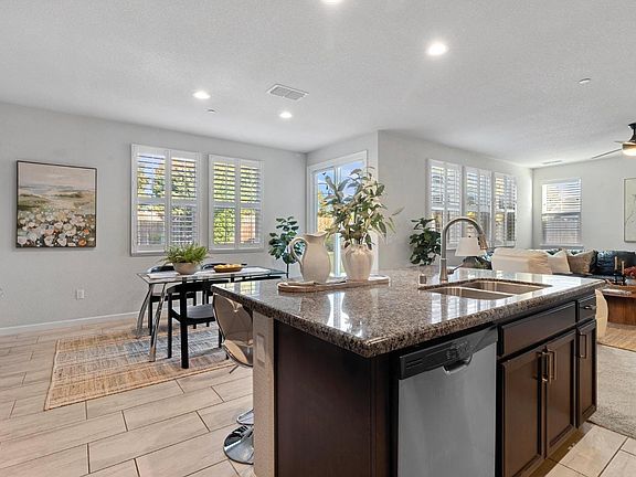 3rd image of 3208 Green Hill Ln