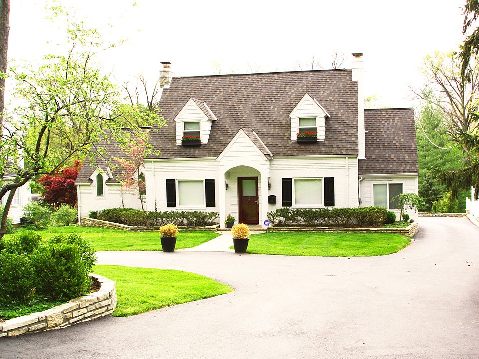 1st image of 101 W Hill Ln