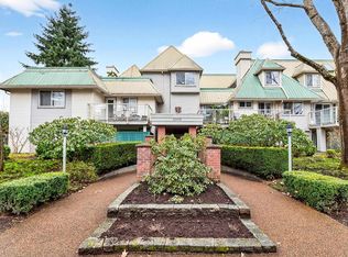 22275 123rd Ave #101, Maple Ridge, BC V2X 4E1