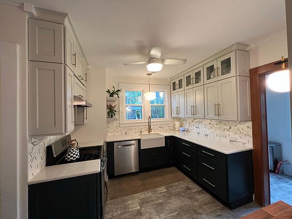 Brand new gorgeous kitchen