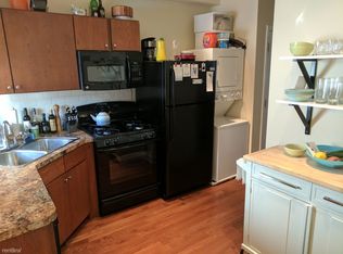 674 N Orleans St, Chicago, IL 60654
