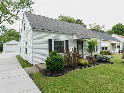 1227 Curtis Ave, Cuyahoga Falls, OH, 44221
