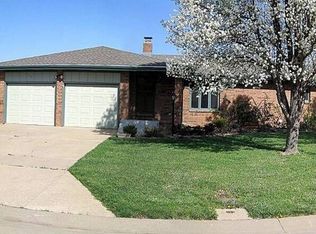 131 S Bradley Dr, Salina, KS 67401