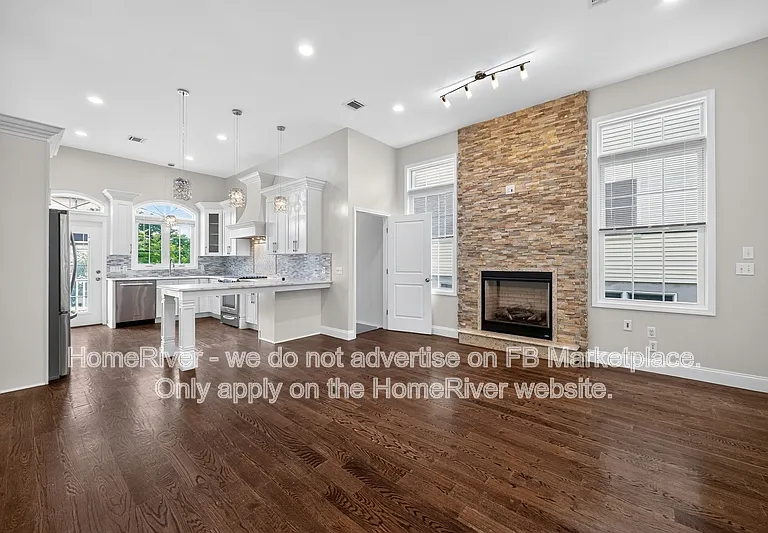 508 2nd Ave #1 — Photo 3