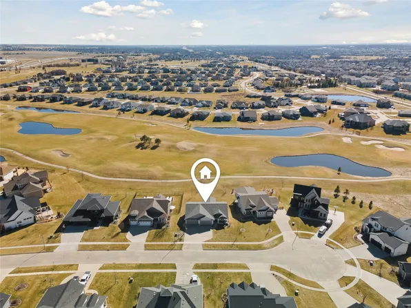 1225 NE 53rd Ct, Ankeny, IA 50021