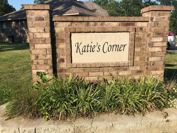 1307 S Oswego Ave, Russellville, AR 72802