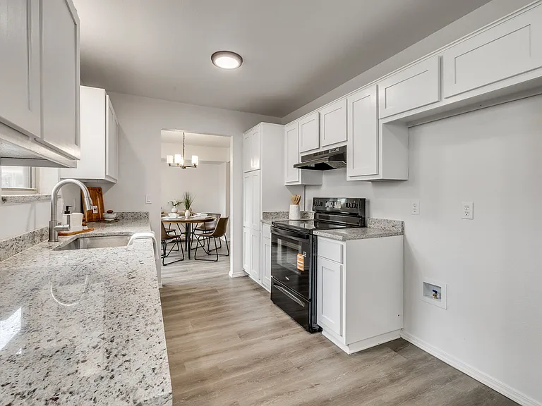 3351 S 143rd East Ave — Photo 15