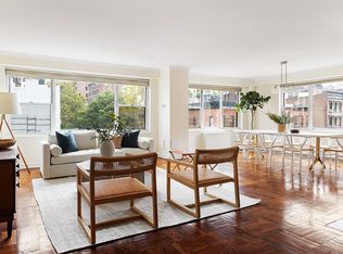 150 E 61st St APT 5E, New York, NY