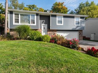 8914 Evergreen Dr, Wonder Lake, IL 60097