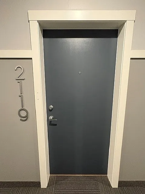 550 Belmont Street Southwest Calgary — Photo 2