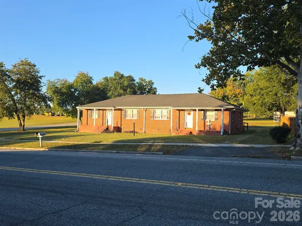 412 & 414 S Pearl St, Pageland, SC 29728