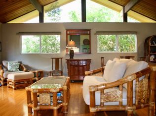 3555 Baldwin Ave #B, Makawao, HI 96768