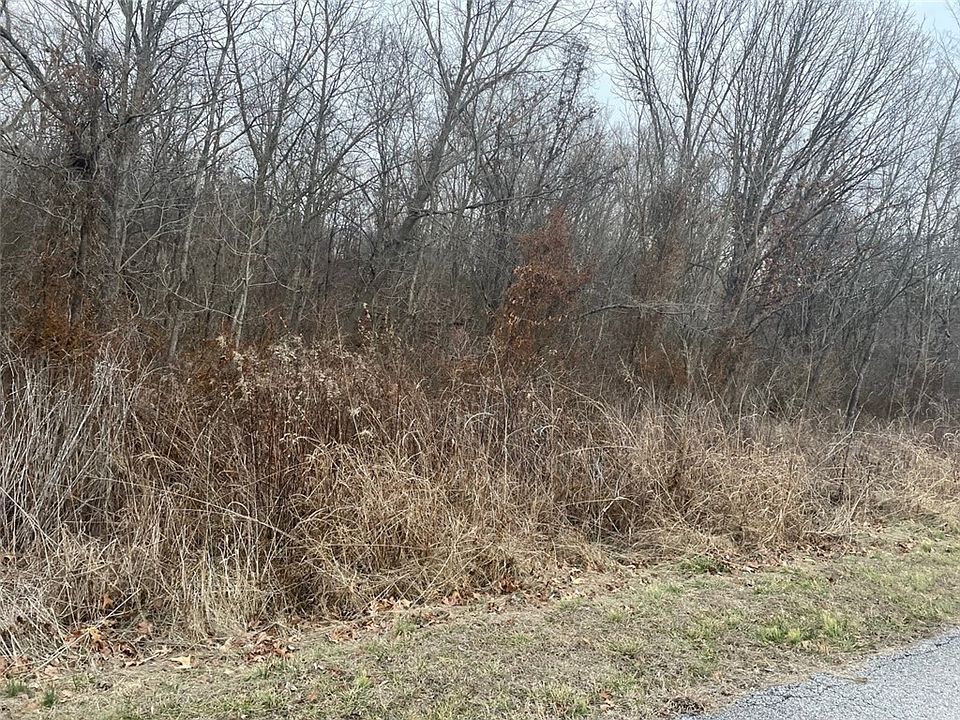 1st image of Blairgowrie Cir #6