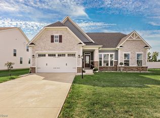36627 Gladstone Mill Dr, North Ridgeville, OH 44039