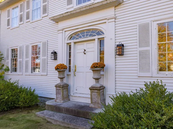 86 Drinkwater Road, Hampton Falls, NH 03844