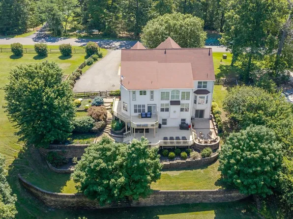 76 High Ridge Dr, Stafford, VA 22554