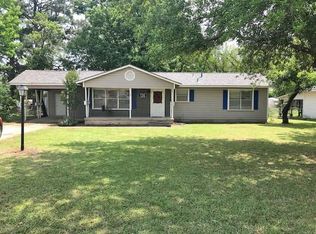 726 N Union St, Whitesboro, TX 76273