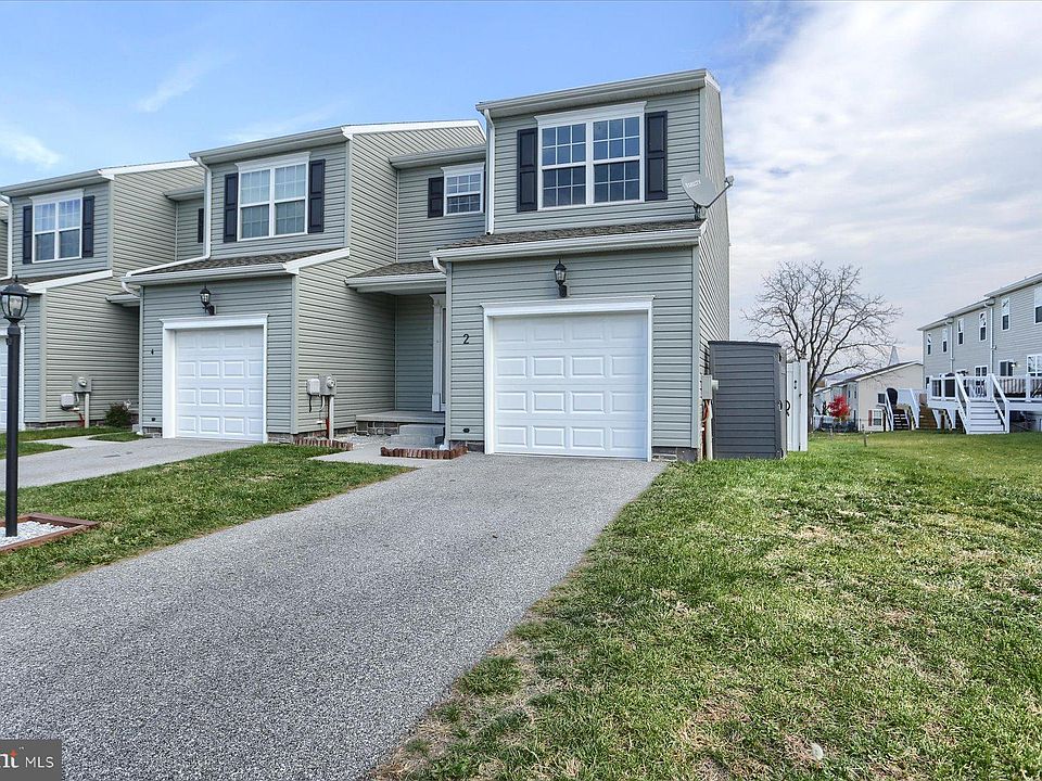 2 N Church St, Franklintown, PA 17323 Zillow