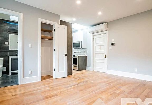 2nd image of 123 8th Ave #4M