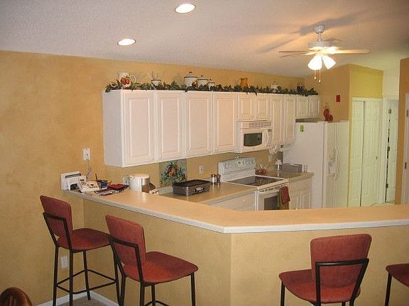 kitchen with snack bar counter