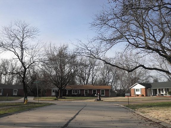4th image of 3460 Brunswick Dr