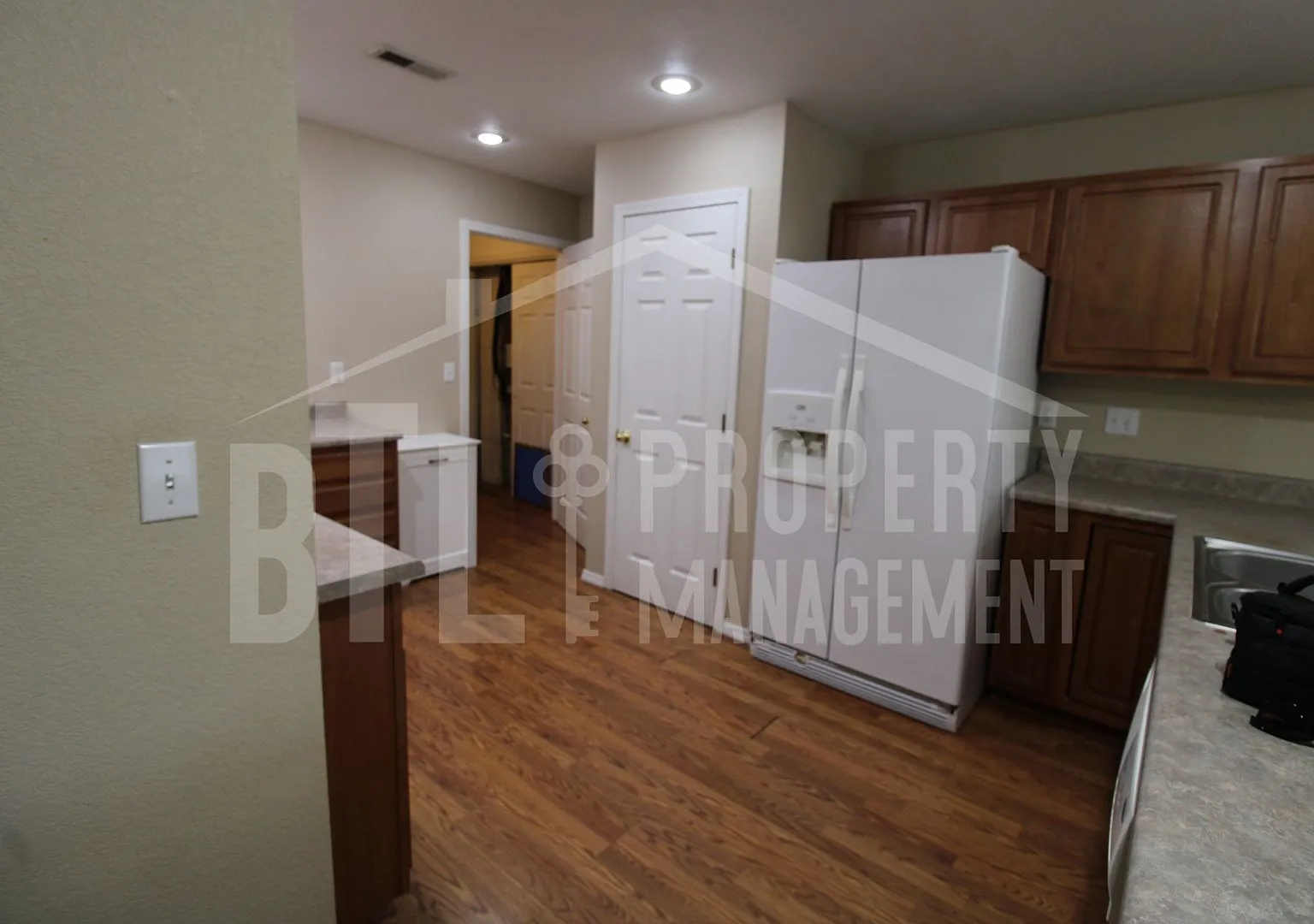 Great Home in The Highlands! — Photo 4
