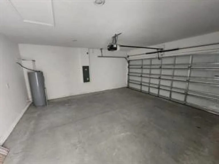 2713 Runners Cir — Photo 12