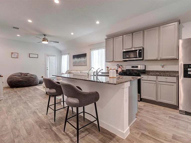3910 Beltingham Bend Way — Photo 11