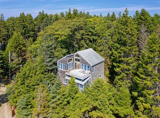 16 Ocean View Pl, East Boothbay, ME 04544